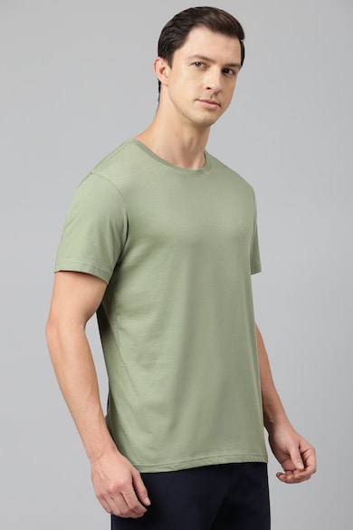 Buy Men Green Solid Crew Neck T-Shirts Online - 928749 | Van Heusen